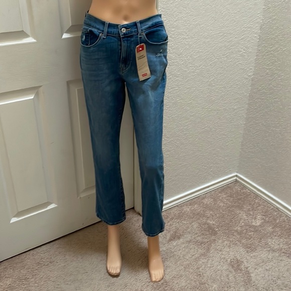 Levis Classic Straight-Leg Jeans - Picture 2 of 10